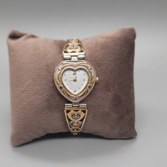 Vintage Fada Bezel Heart Shaped Watch **NEEDS BATTERY** - Picture 1 of 6